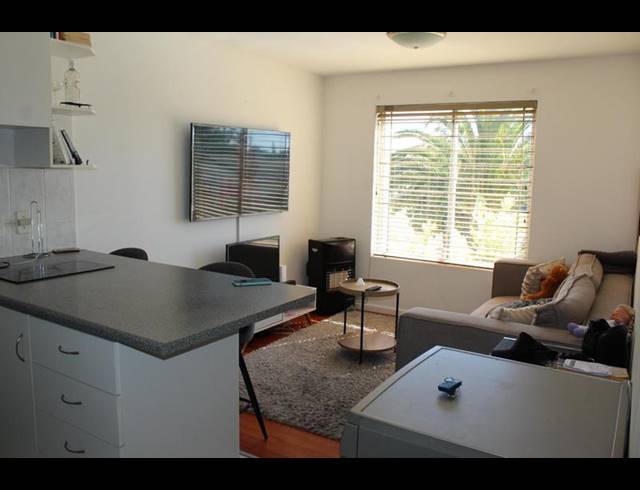 1 BEDROOM APARTMENT FOR SALE IN CHURCHILL ESTATE